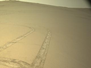 View image taken on Mars, Mars Perseverance Sol 1333: Right Navigation Camera (Navcam)