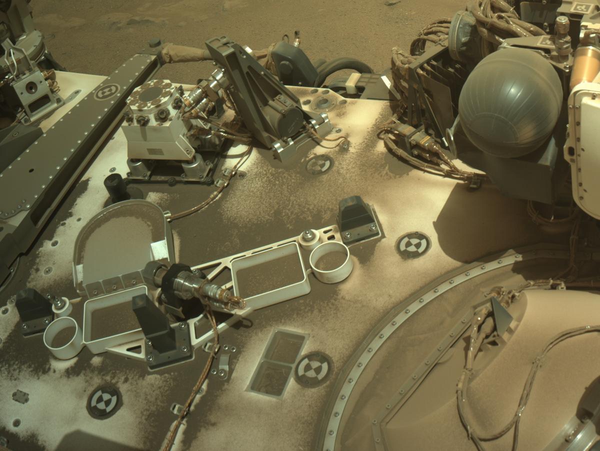 This image was taken by NAVCAM_RIGHT onboard NASA's Mars rover Perseverance on Sol 1333