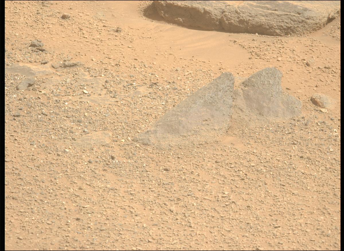 This image was taken by MCZ_LEFT onboard NASA's Mars rover Perseverance on Sol 1333
