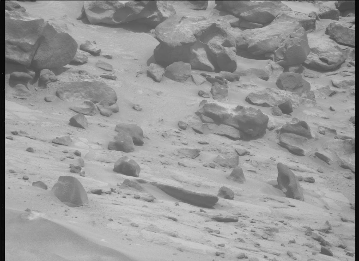 This image was taken by MCZ_RIGHT onboard NASA's Mars rover Perseverance on Sol 1333