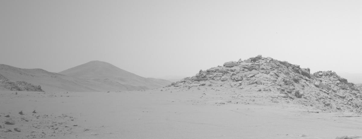 This image was taken by NAVCAM_RIGHT onboard NASA's Mars rover Perseverance on Sol 1335
