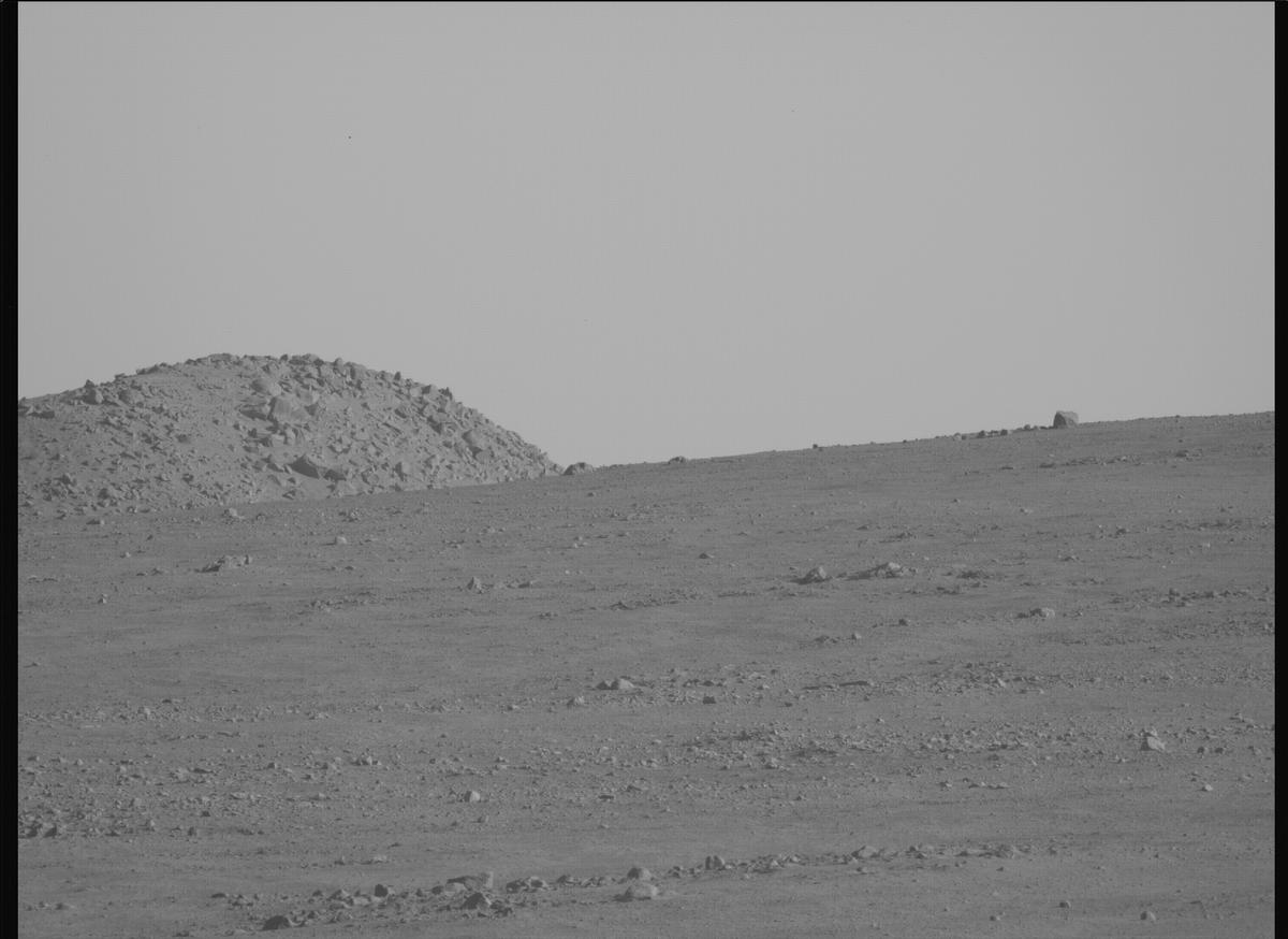This image was taken by MCZ_LEFT onboard NASA's Mars rover Perseverance on Sol 1349