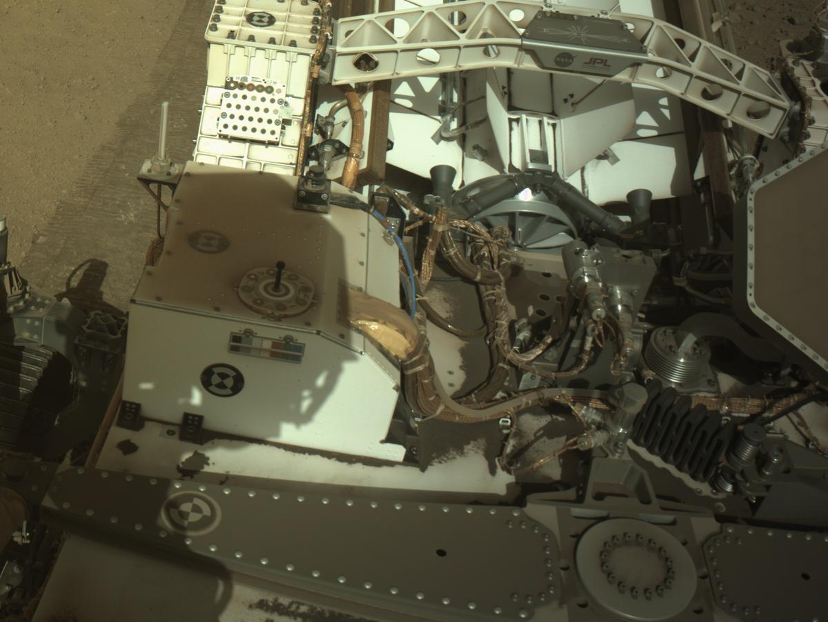 This image was taken by NAVCAM_RIGHT onboard NASA's Mars rover Perseverance on Sol 1351