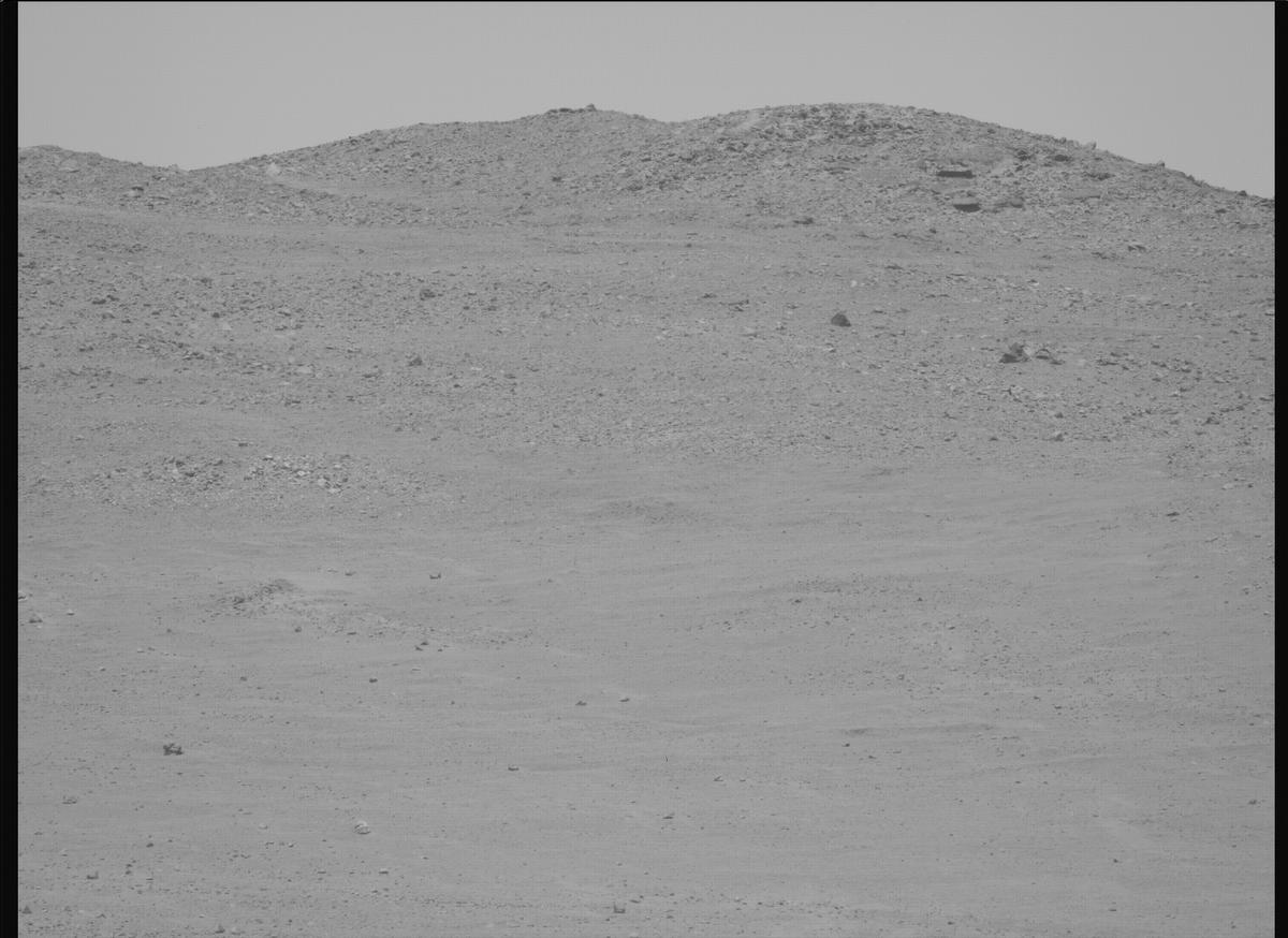This image was taken by MCZ_LEFT onboard NASA's Mars rover Perseverance on Sol 1354