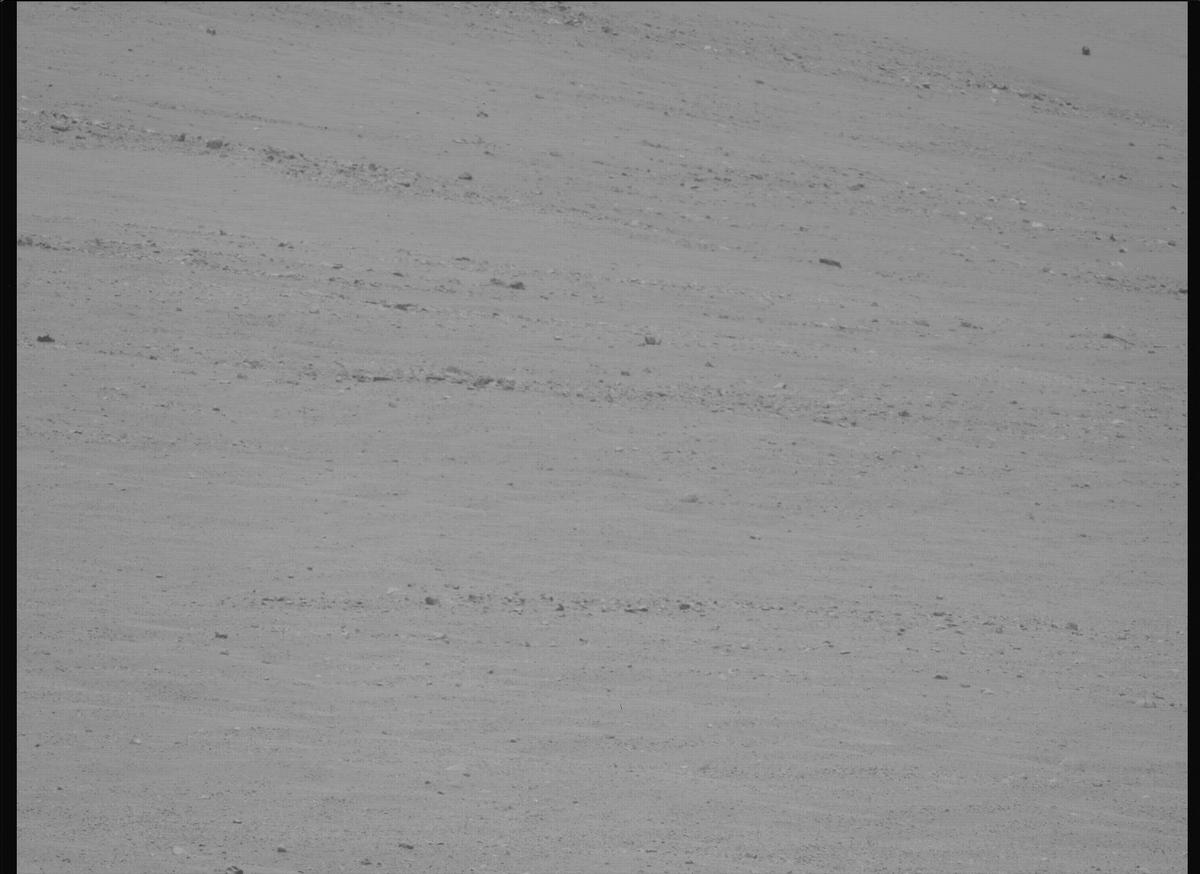 This image was taken by MCZ_LEFT onboard NASA's Mars rover Perseverance on Sol 1354
