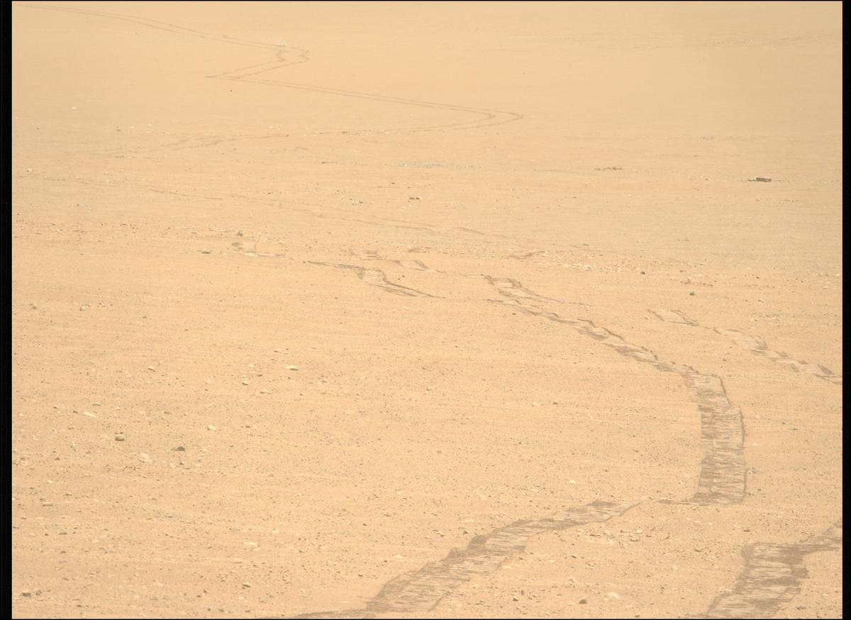 This image was taken by MCZ_LEFT onboard NASA's Mars rover Perseverance on Sol 1354
