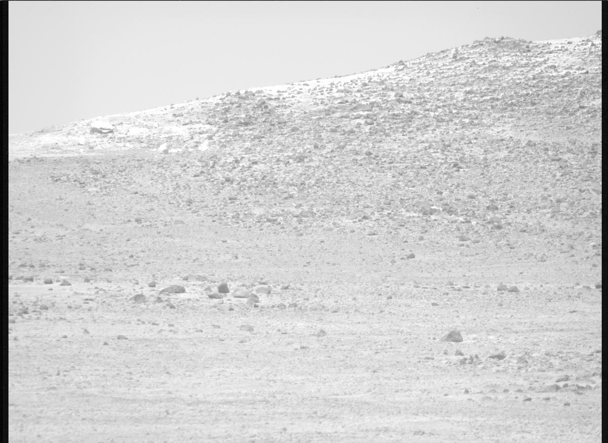 This image was taken by MCZ_RIGHT onboard NASA's Mars rover Perseverance on Sol 1354