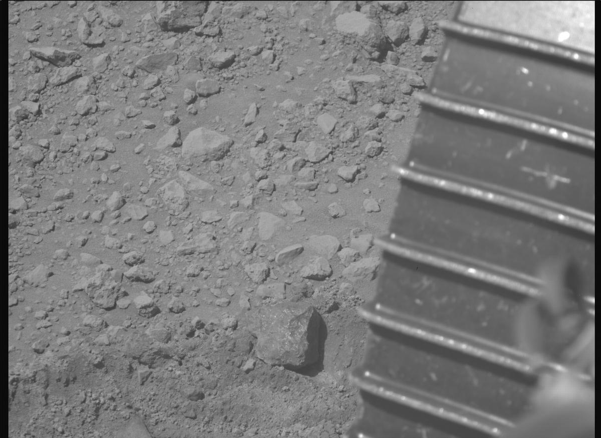 This image was taken by MCZ_RIGHT onboard NASA's Mars rover Perseverance on Sol 1356