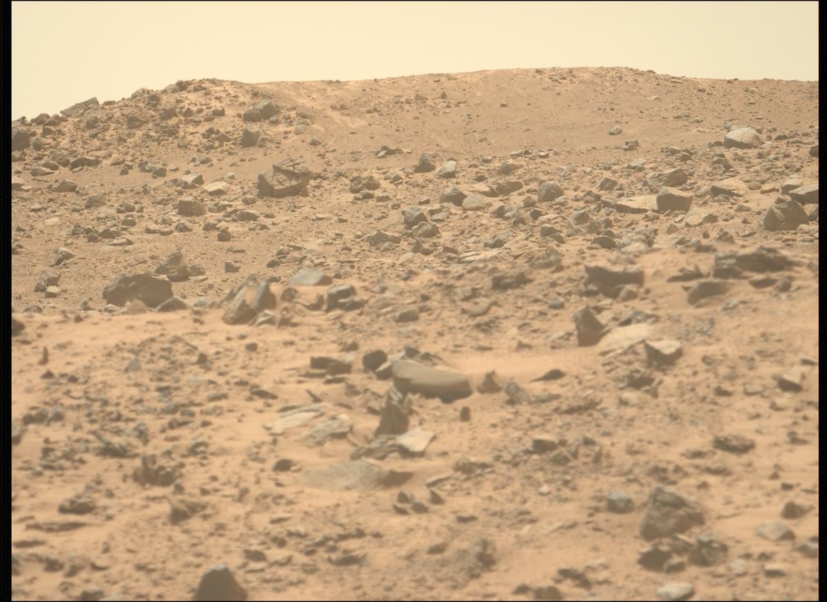 This image was taken by MCZ_LEFT onboard NASA's Mars rover Perseverance on Sol 1357