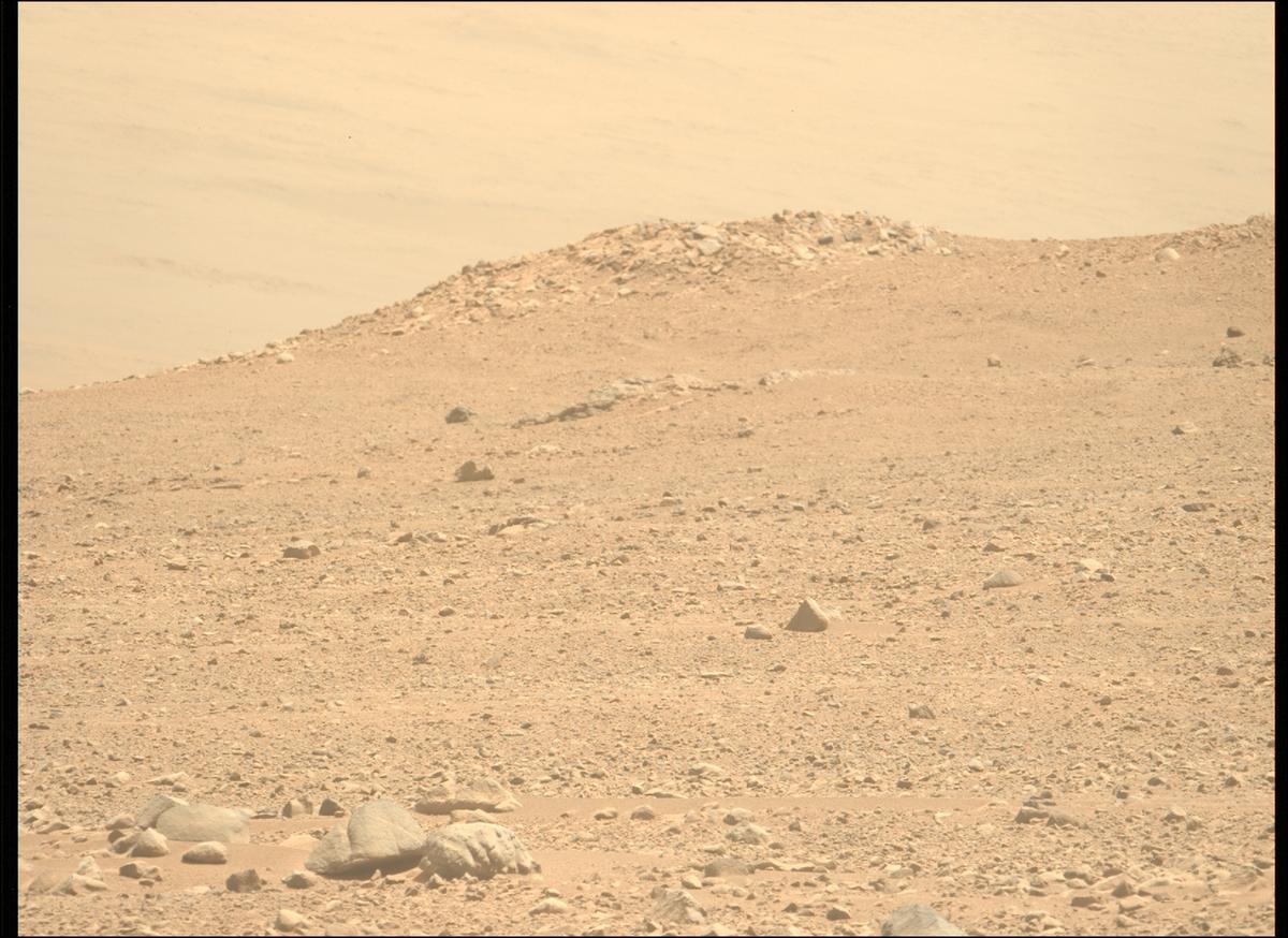 This image was taken by MCZ_LEFT onboard NASA's Mars rover Perseverance on Sol 1357