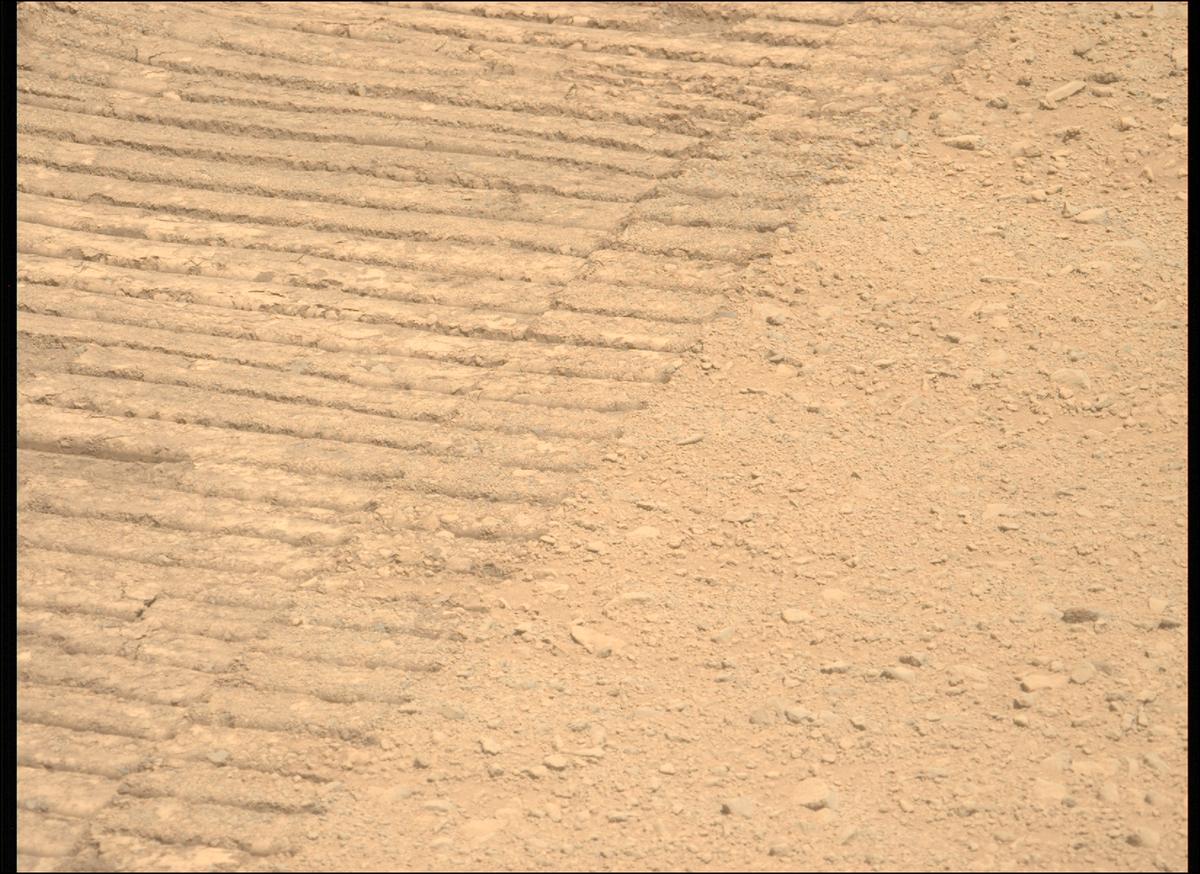 This image was taken by MCZ_LEFT onboard NASA's Mars rover Perseverance on Sol 1357