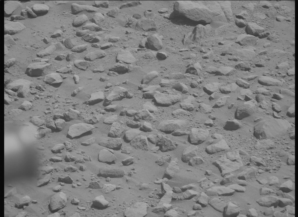 This image was taken by MCZ_LEFT onboard NASA's Mars rover Perseverance on Sol 1357