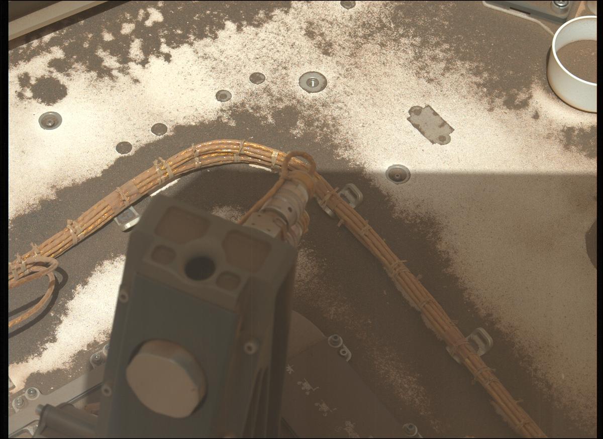 This image was taken by MCZ_LEFT onboard NASA's Mars rover Perseverance on Sol 1357