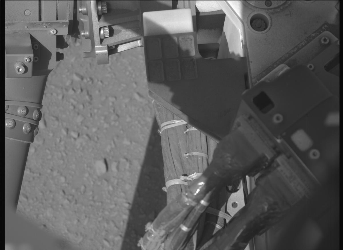 This image was taken by MCZ_LEFT onboard NASA's Mars rover Perseverance on Sol 1357