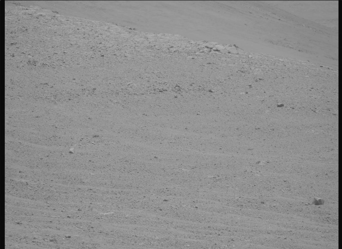 This image was taken by MCZ_RIGHT onboard NASA's Mars rover Perseverance on Sol 1357