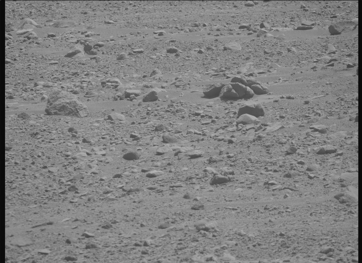 This image was taken by MCZ_RIGHT onboard NASA's Mars rover Perseverance on Sol 1357