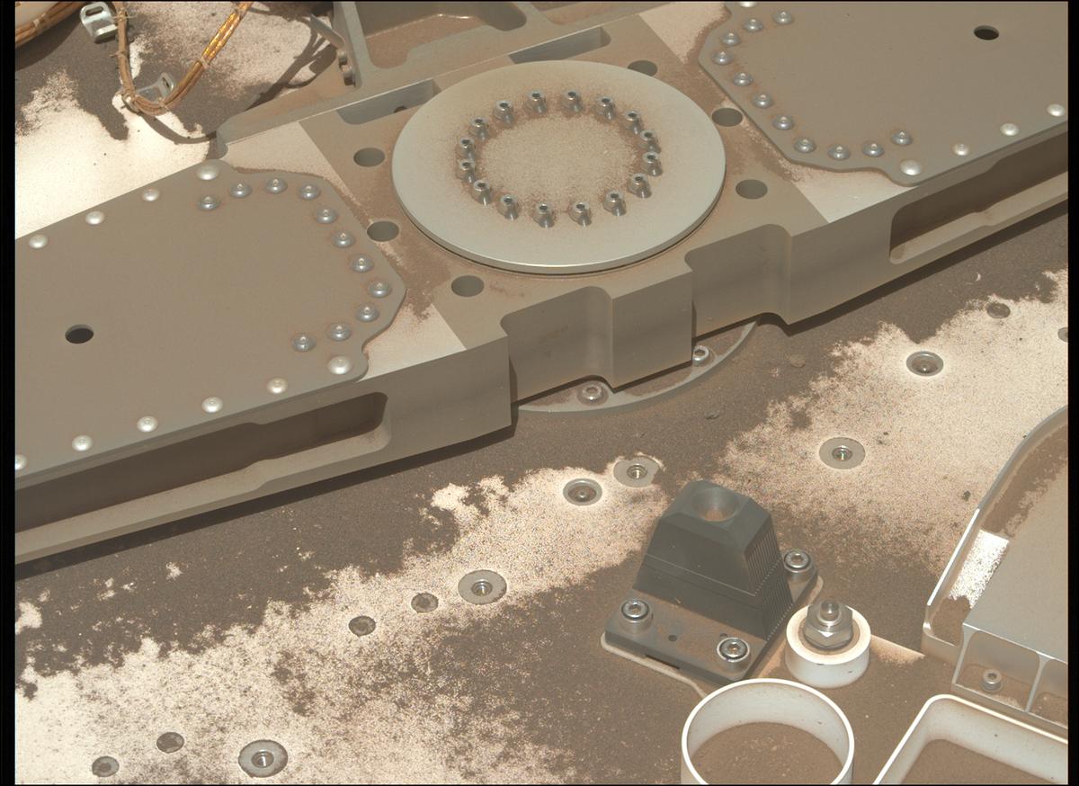 This image was taken by MCZ_RIGHT onboard NASA's Mars rover Perseverance on Sol 1357