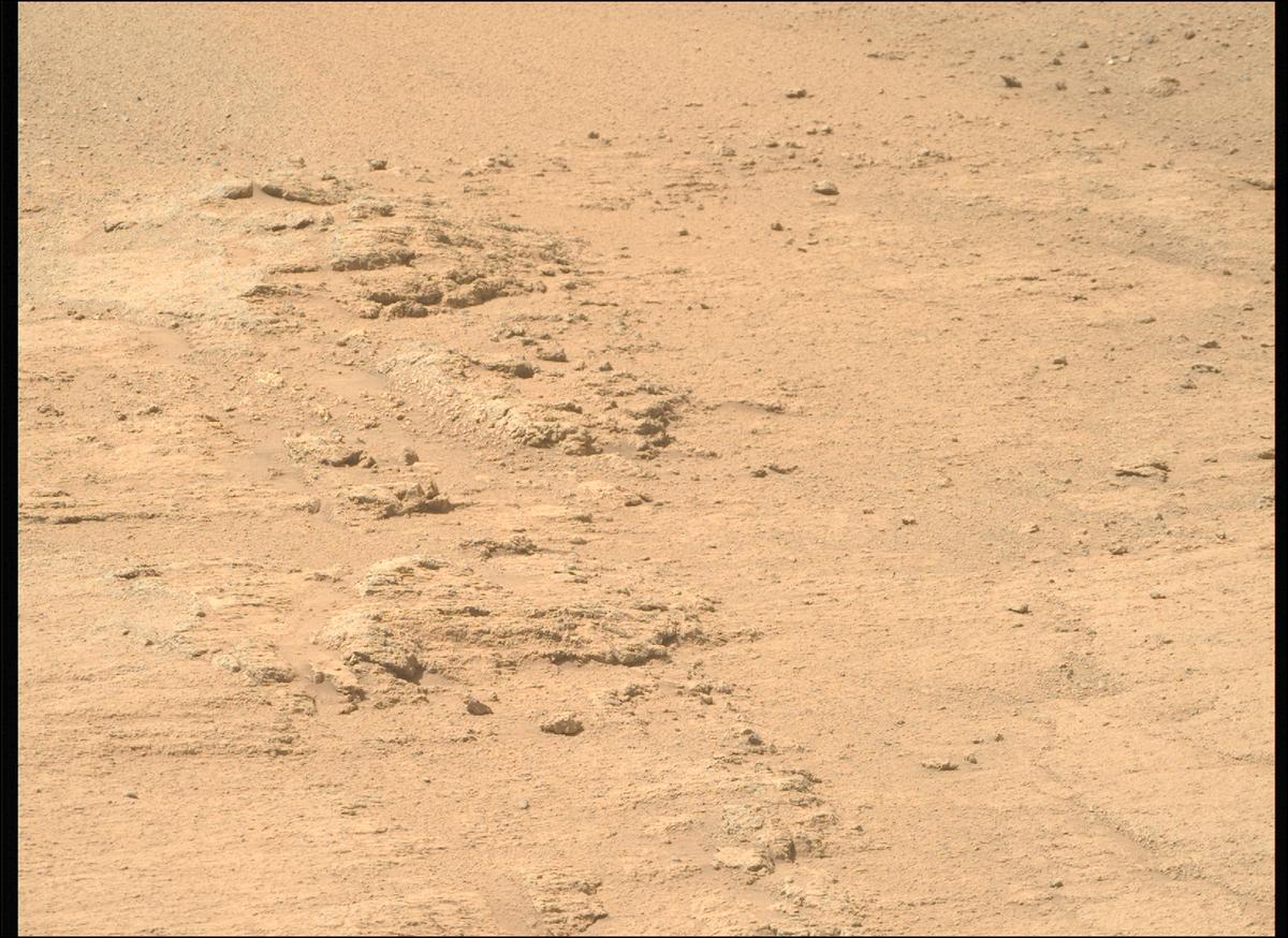 This image was taken by MCZ_RIGHT onboard NASA's Mars rover Perseverance on Sol 1360