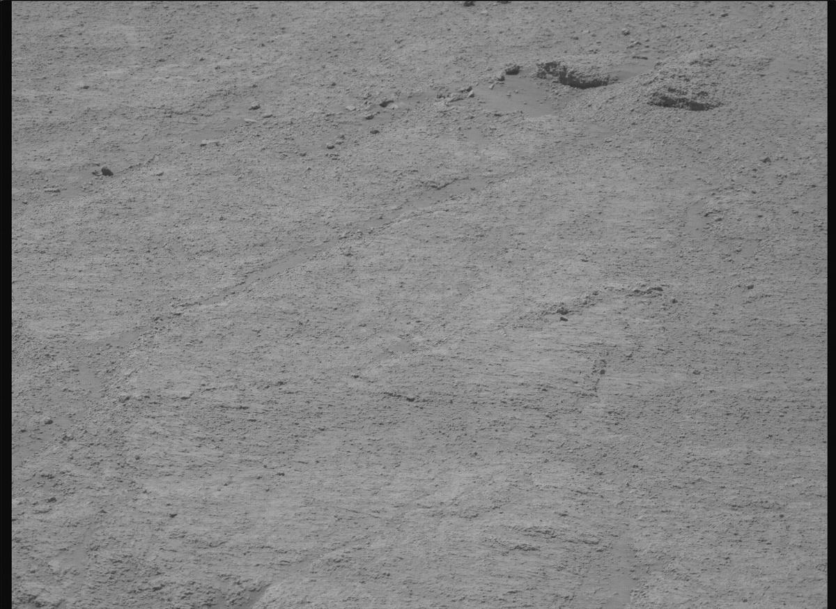 This image was taken by MCZ_RIGHT onboard NASA's Mars rover Perseverance on Sol 1360