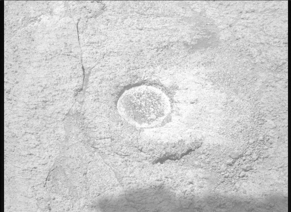 This image was taken by MCZ_RIGHT onboard NASA's Mars rover Perseverance on Sol 1361