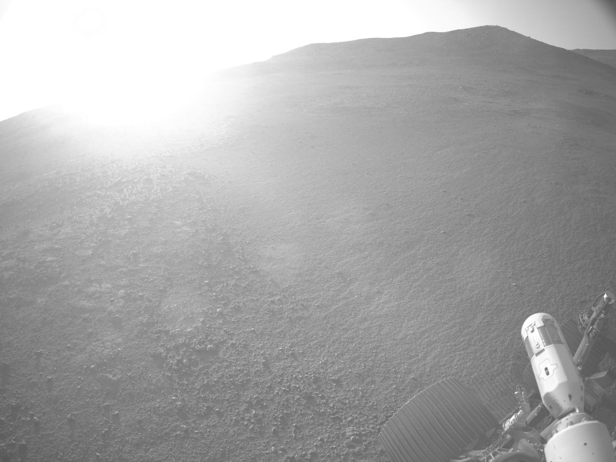 This image was taken by NAVCAM_LEFT onboard NASA's Mars rover Perseverance on Sol 1367