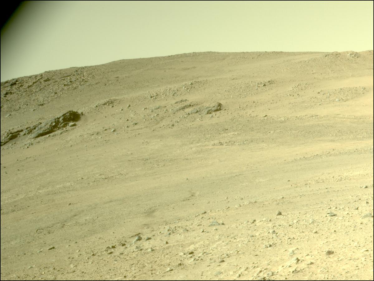 This image was taken by NAVCAM_RIGHT onboard NASA's Mars rover Perseverance on Sol 1367