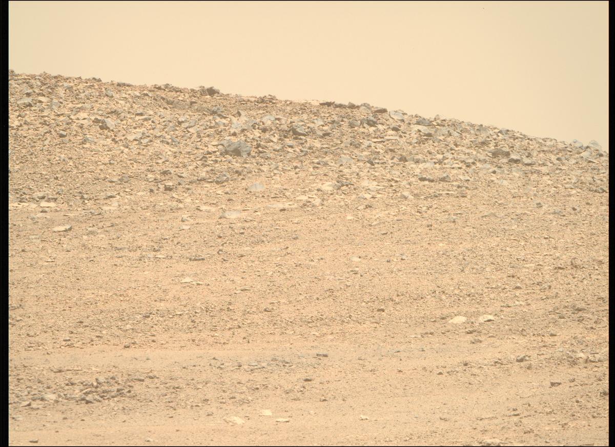 This image was taken by MCZ_RIGHT onboard NASA's Mars rover Perseverance on Sol 1367