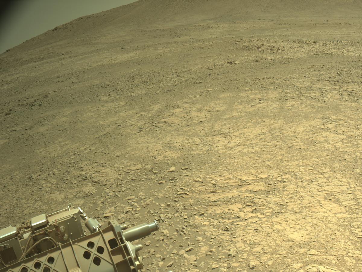 This image was taken by NAVCAM_RIGHT onboard NASA's Mars rover Perseverance on Sol 1380