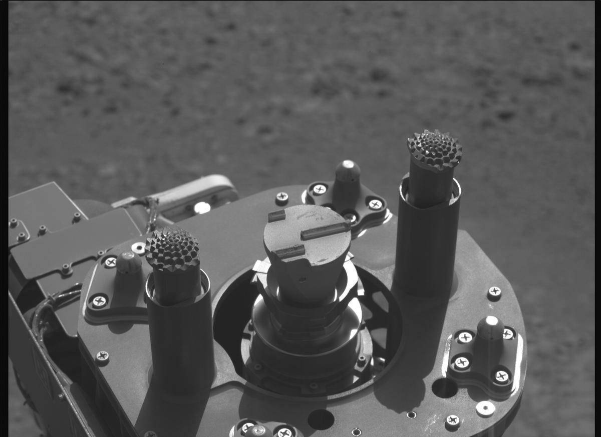 This image was taken by MCZ_LEFT onboard NASA's Mars rover Perseverance on Sol 1395