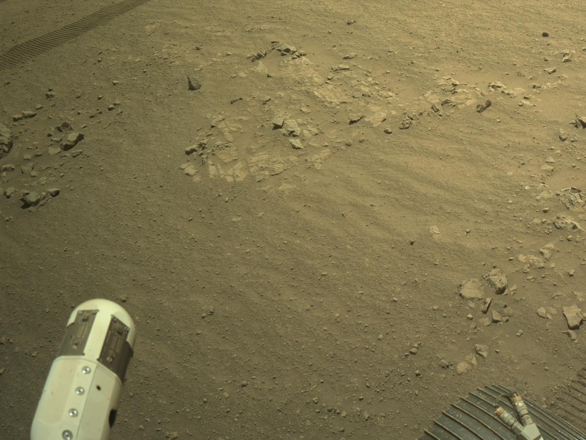 This image was taken by NAVCAM_RIGHT onboard NASA's Mars rover Perseverance on Sol 1397