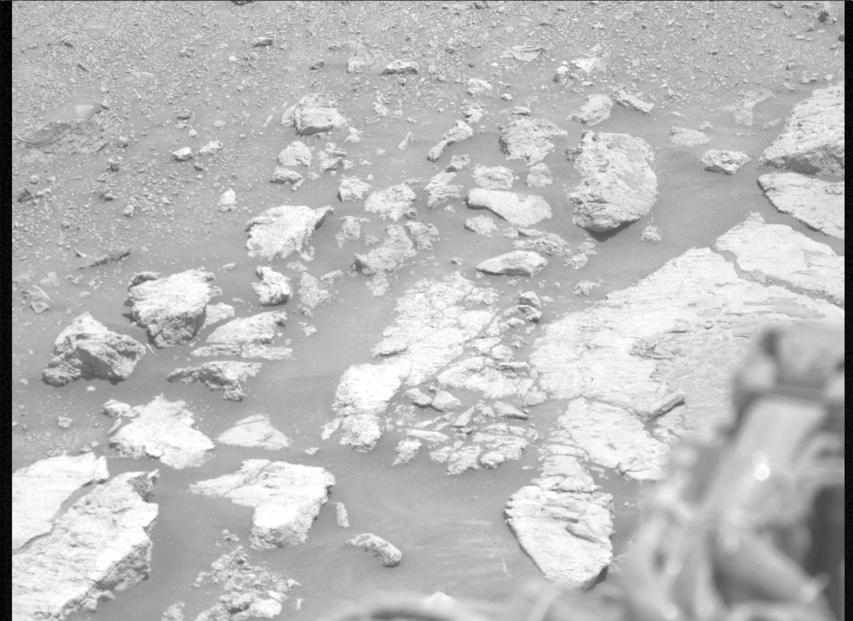 This image was taken by MCZ_RIGHT onboard NASA's Mars rover Perseverance on Sol 1398