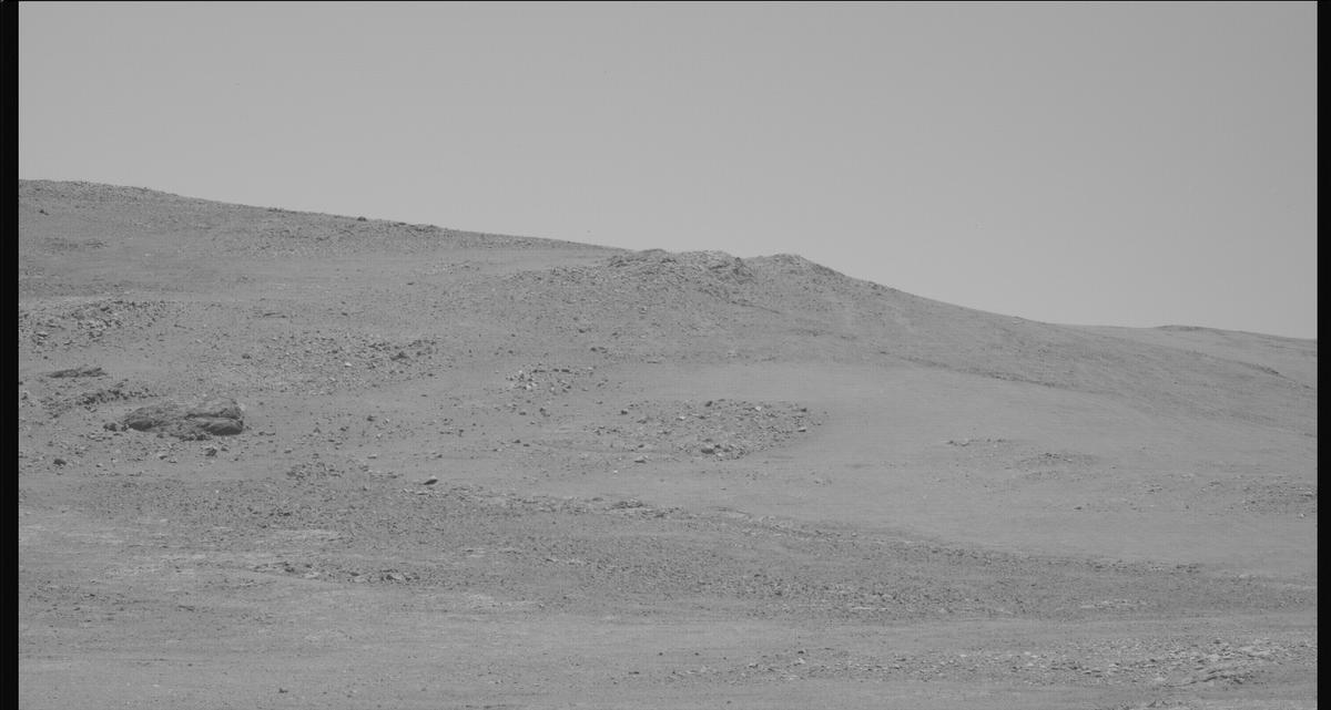 This image was taken by MCZ_LEFT onboard NASA's Mars rover Perseverance on Sol 1399