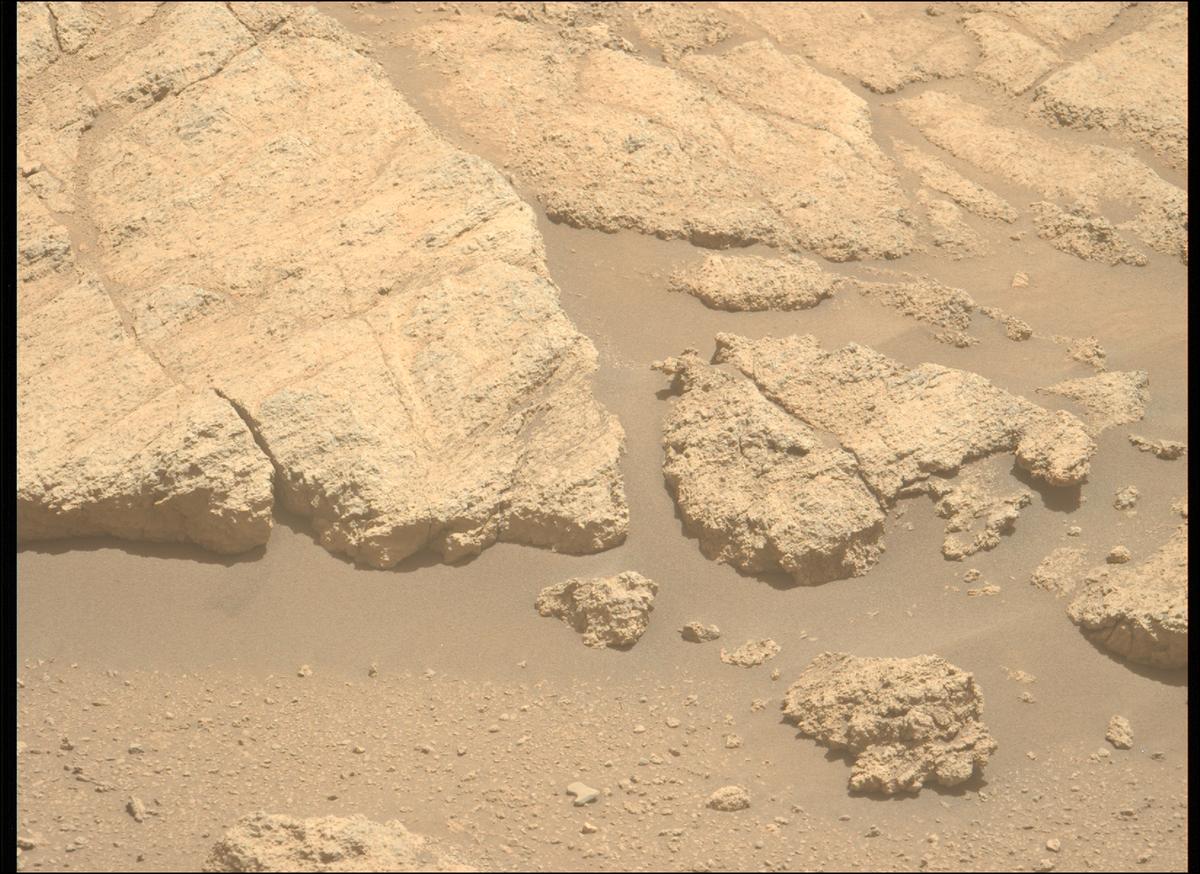 This image was taken by MCZ_LEFT onboard NASA's Mars rover Perseverance on Sol 1399