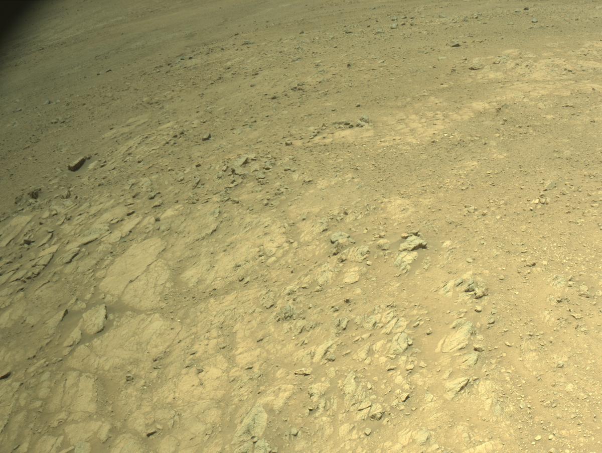 This image was taken by NAVCAM_LEFT onboard NASA's Mars rover Perseverance on Sol 1400