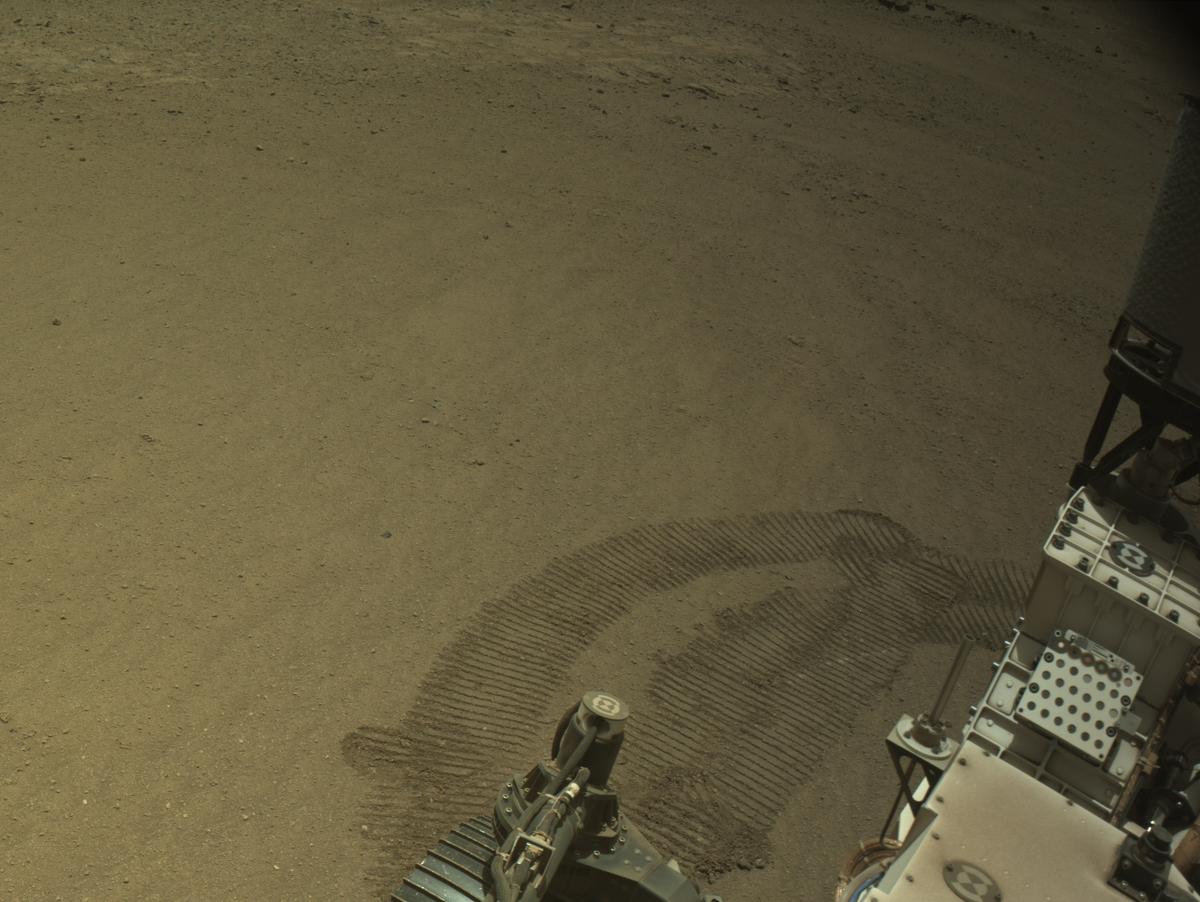 This image was taken by NAVCAM_RIGHT onboard NASA's Mars rover Perseverance on Sol 1400