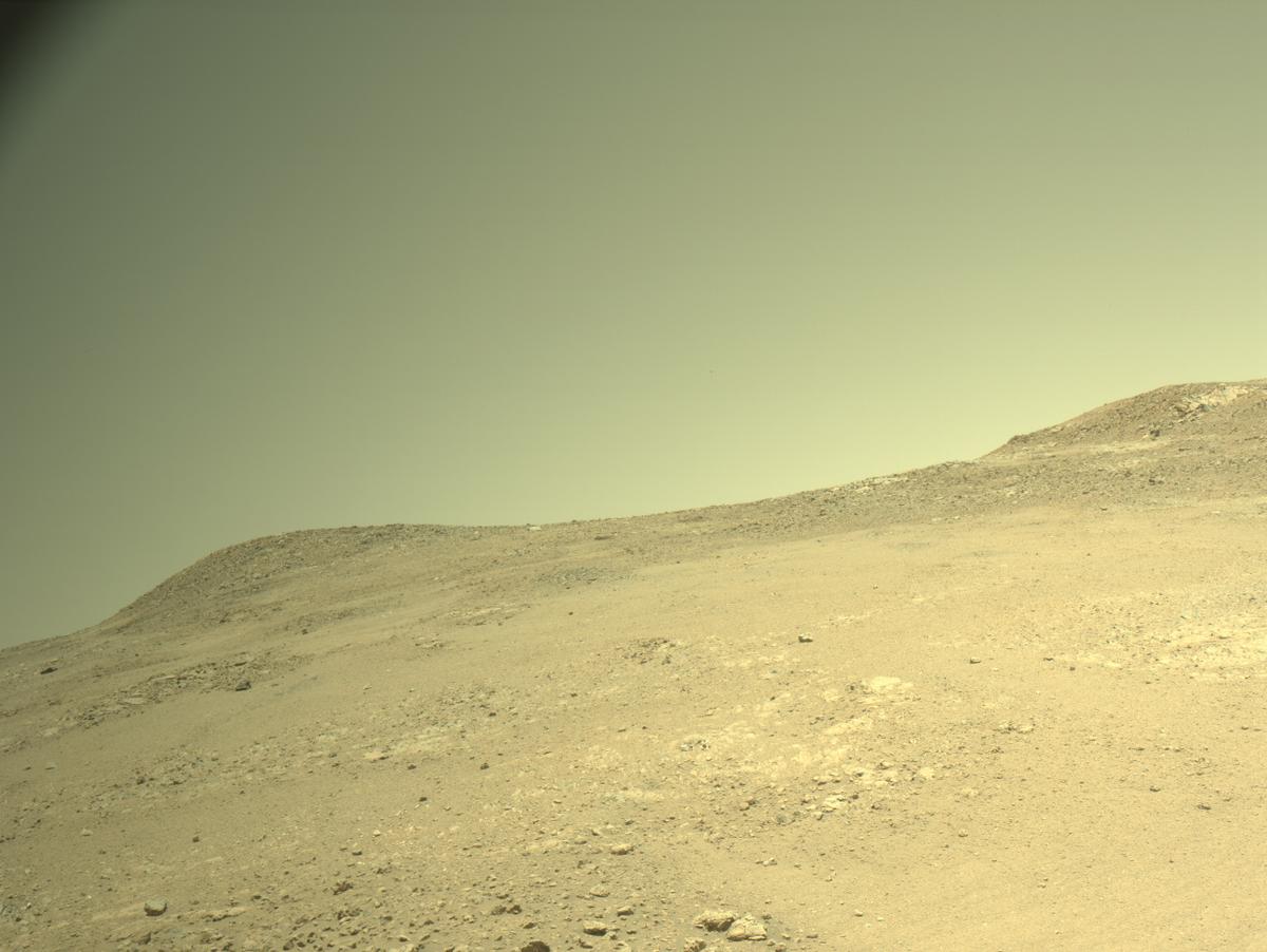 This image was taken by NAVCAM_RIGHT onboard NASA's Mars rover Perseverance on Sol 1400