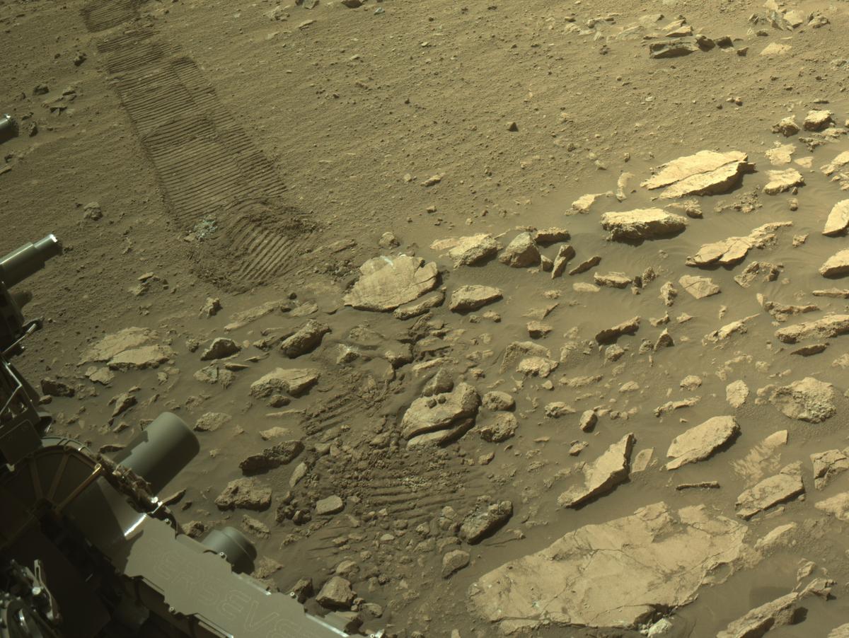 This image was taken by NAVCAM_RIGHT onboard NASA's Mars rover Perseverance on Sol 1403