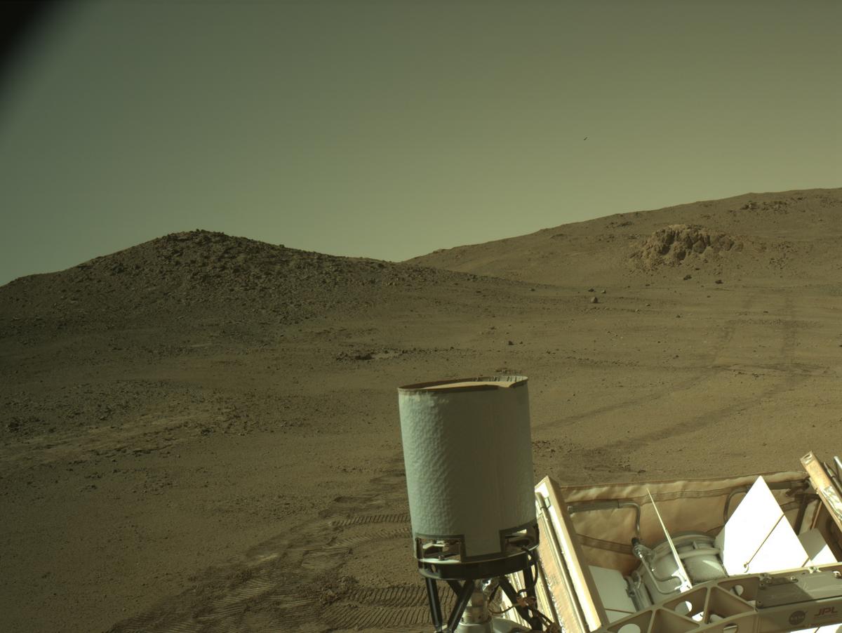 This image was taken by NAVCAM_LEFT onboard NASA's Mars rover Perseverance on Sol 1404