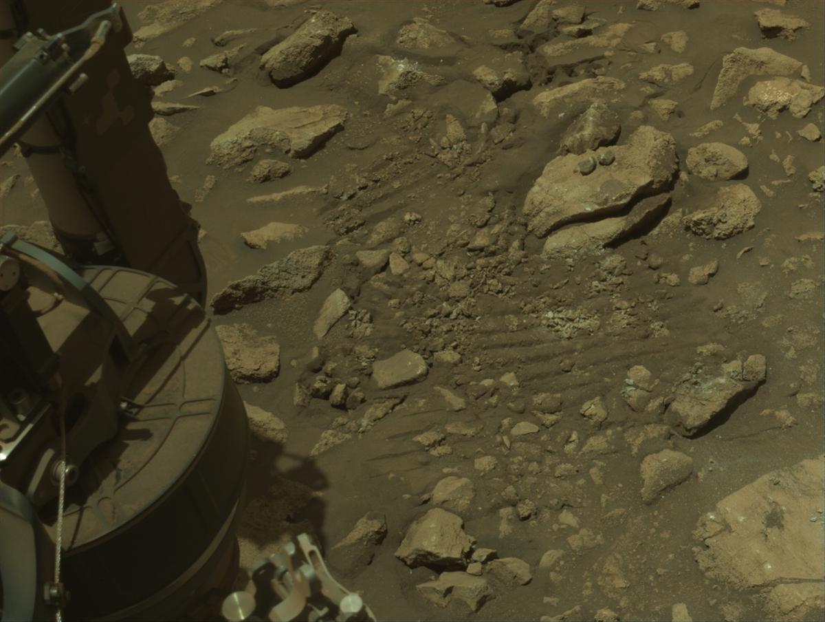 This image was taken by NAVCAM_LEFT onboard NASA's Mars rover Perseverance on Sol 1404