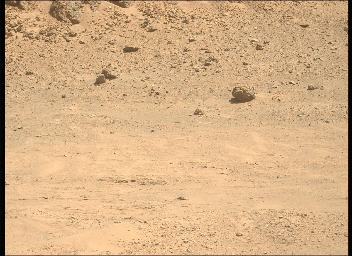 This image was taken by MCZ_LEFT onboard NASA's Mars rover Perseverance on Sol 1412