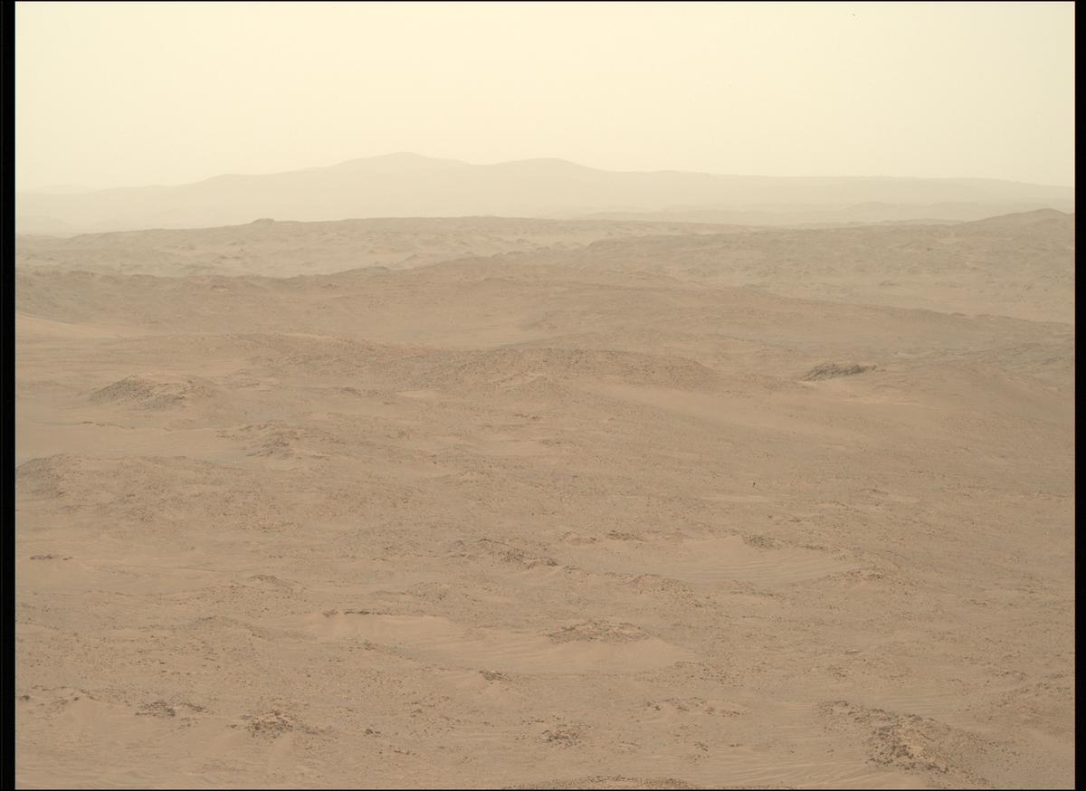 This image was taken by MCZ_RIGHT onboard NASA's Mars rover Perseverance on Sol 1412