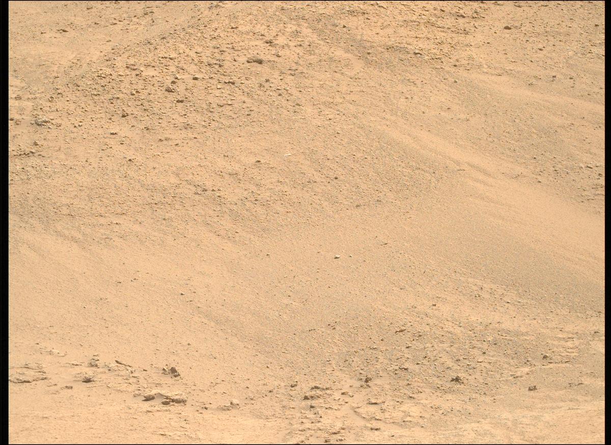 This image was taken by MCZ_RIGHT onboard NASA's Mars rover Perseverance on Sol 1412