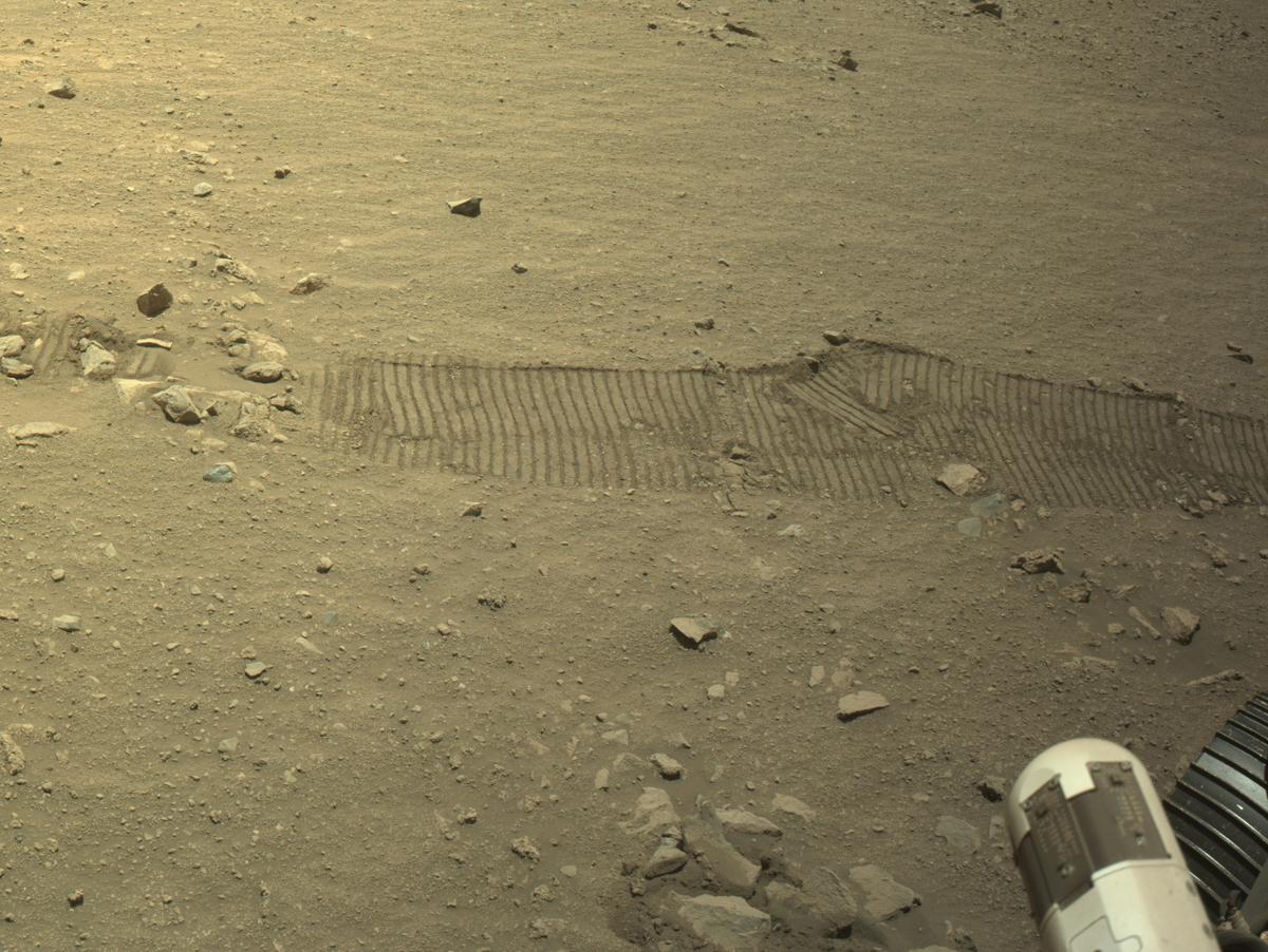 This image was taken by NAVCAM_LEFT onboard NASA's Mars rover Perseverance on Sol 1416