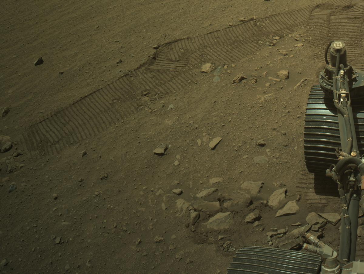 This image was taken by NAVCAM_LEFT onboard NASA's Mars rover Perseverance on Sol 1416