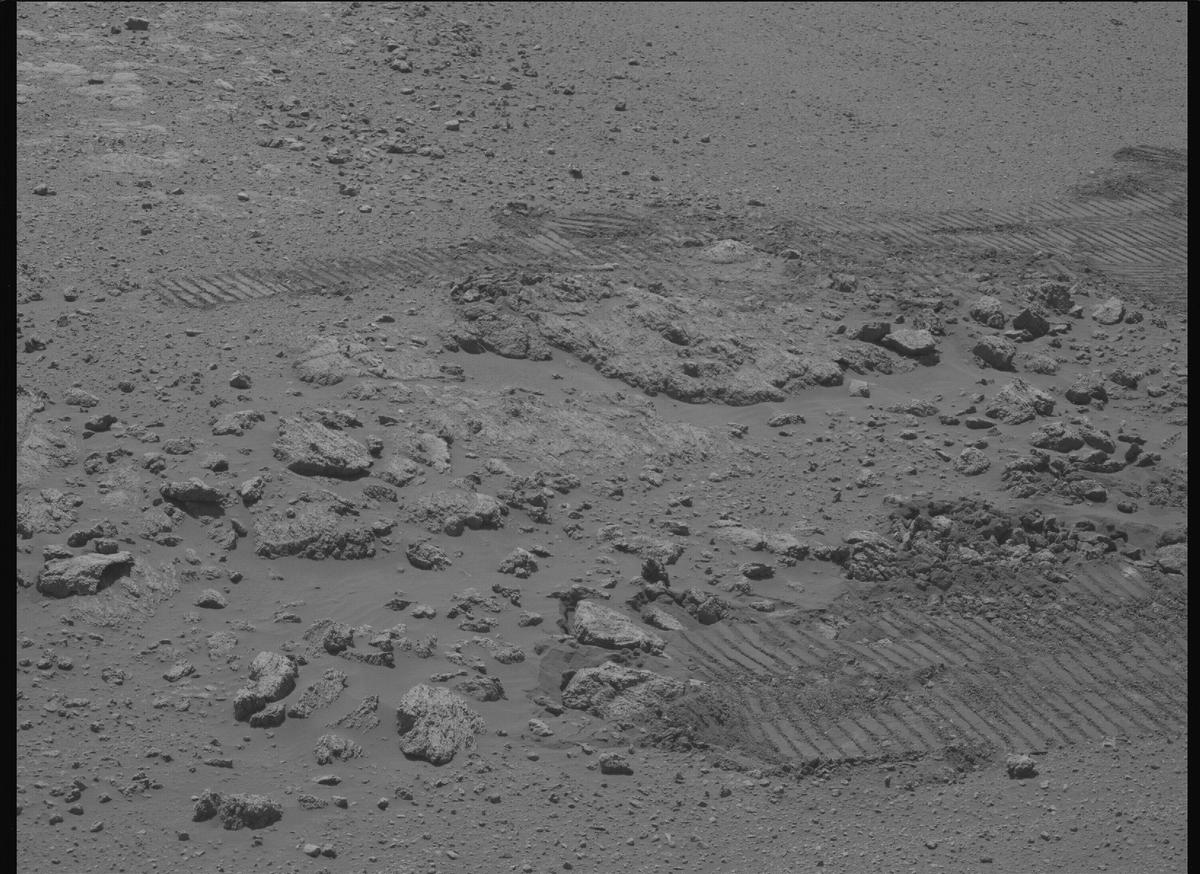 This image was taken by MCZ_LEFT onboard NASA's Mars rover Perseverance on Sol 1425