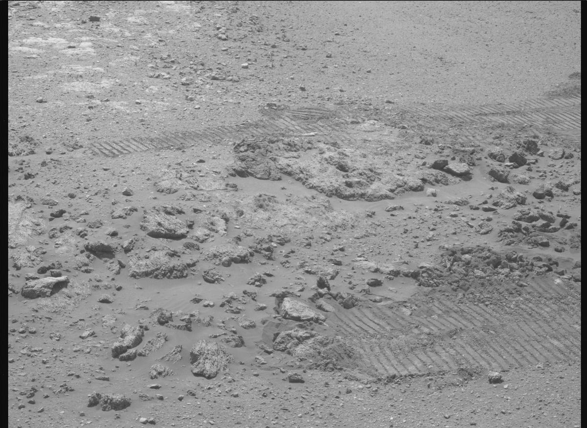 This image was taken by MCZ_RIGHT onboard NASA's Mars rover Perseverance on Sol 1425