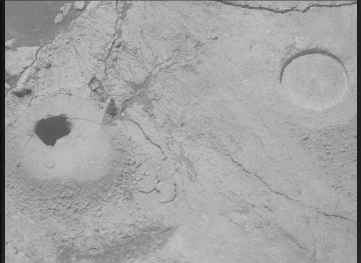 This image was taken by MCZ_RIGHT onboard NASA's Mars rover Perseverance on Sol 1427