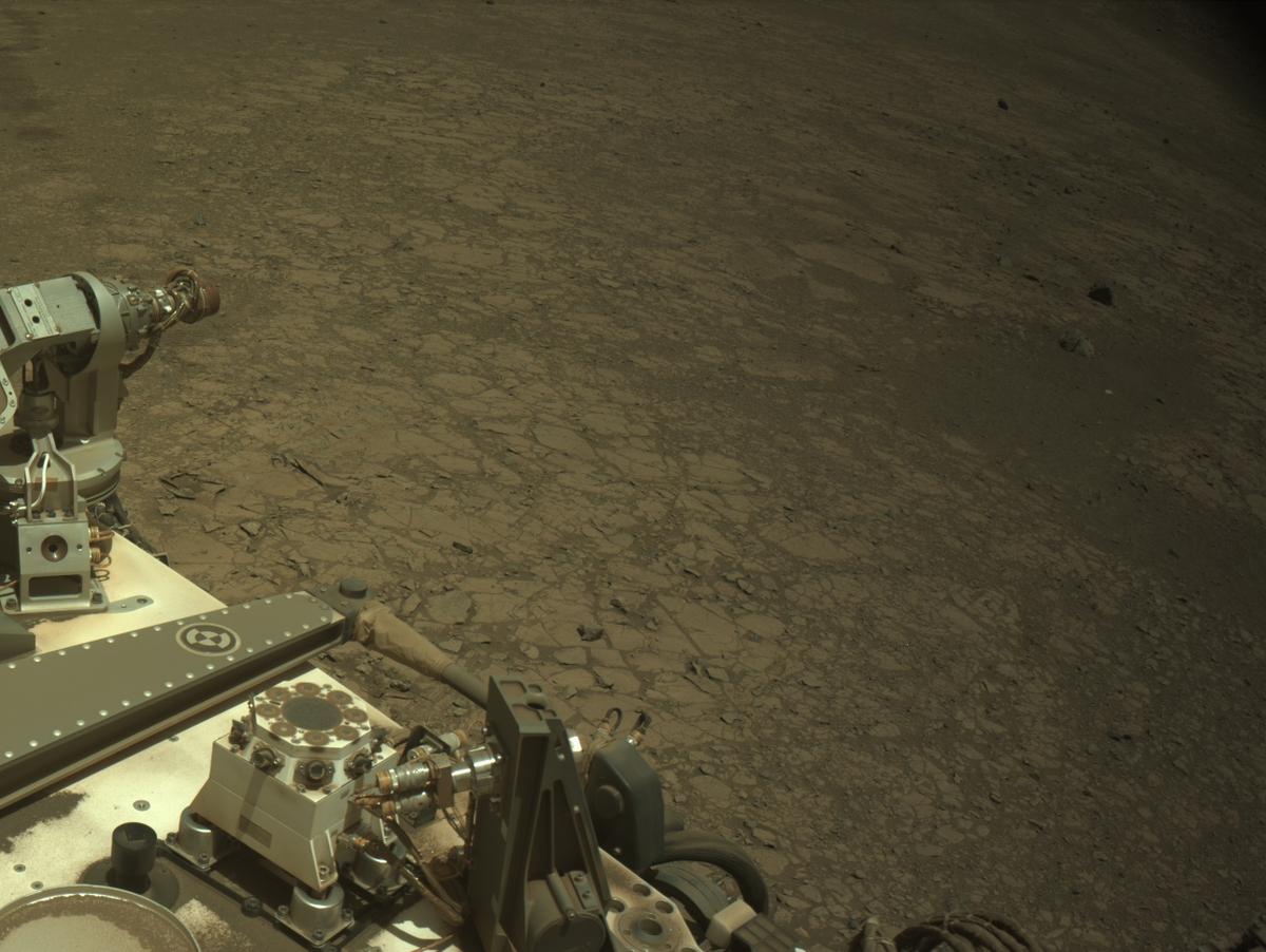 This image was taken by NAVCAM_RIGHT onboard NASA's Mars rover Perseverance on Sol 1435