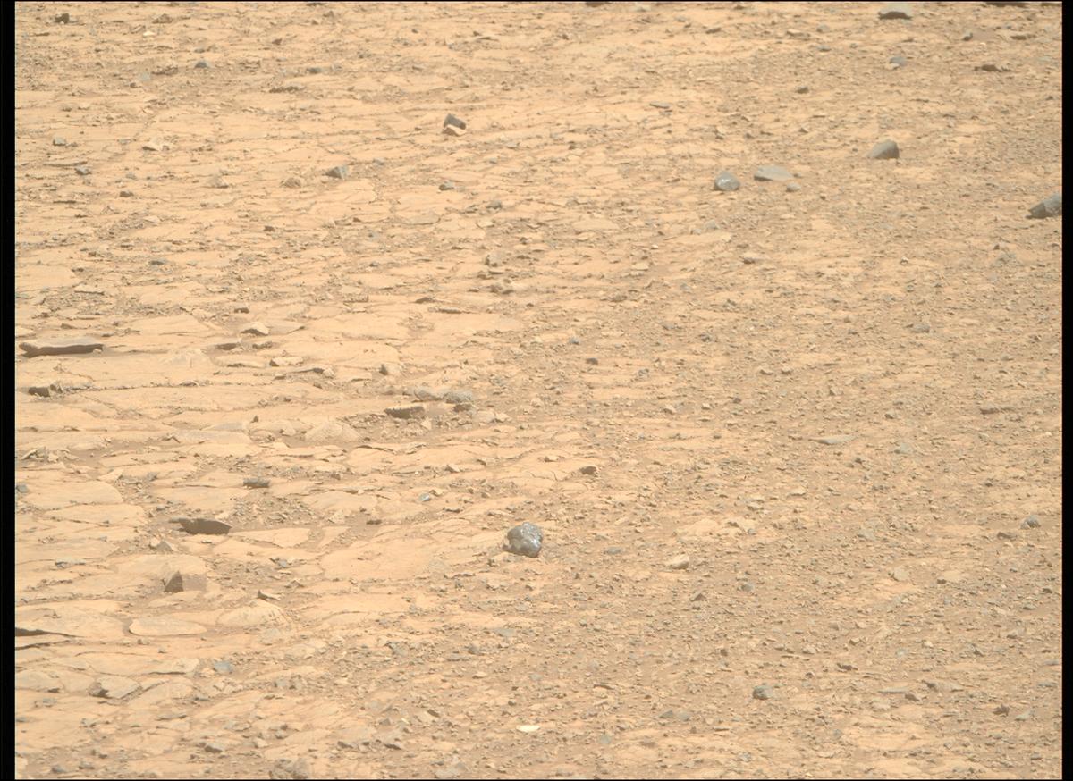 This image was taken by MCZ_RIGHT onboard NASA's Mars rover Perseverance on Sol 1437