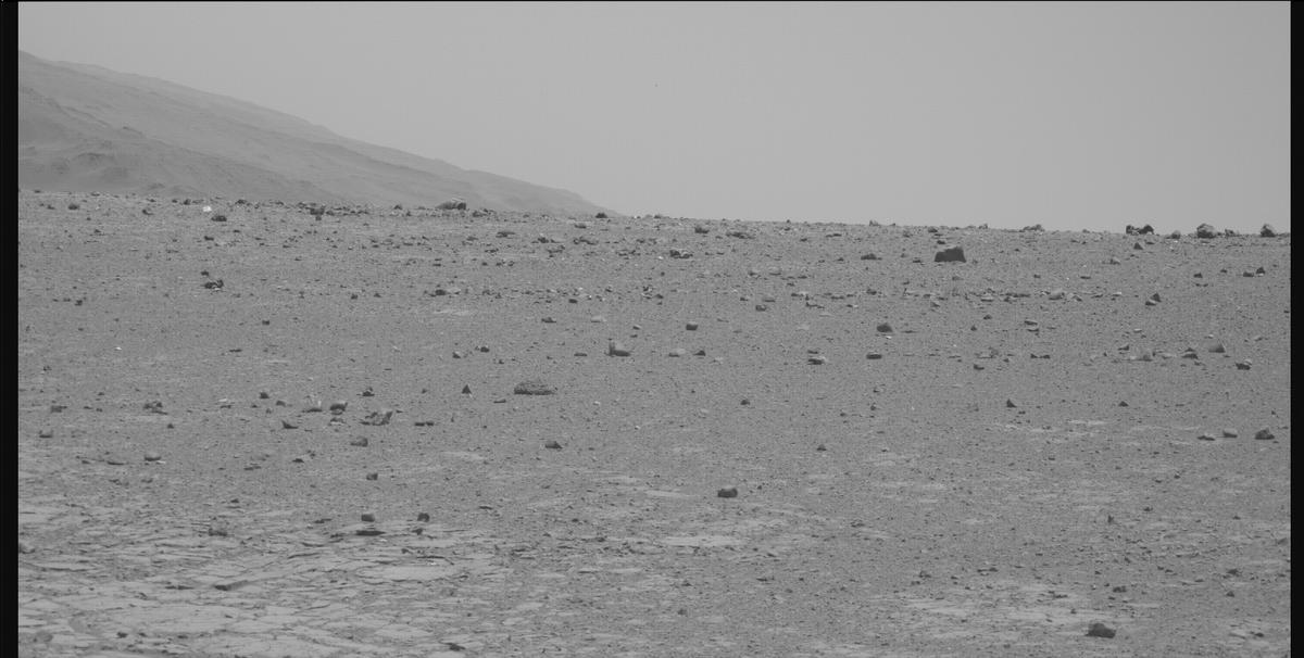 This image was taken by MCZ_RIGHT onboard NASA's Mars rover Perseverance on Sol 1438